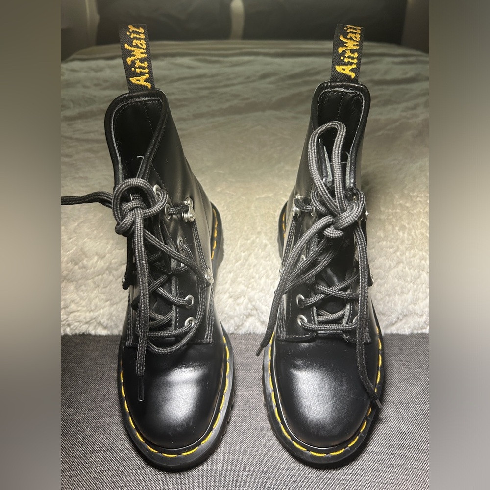 Dr. Martens 1460s Unisex Black Boots - Picture 5 of 7